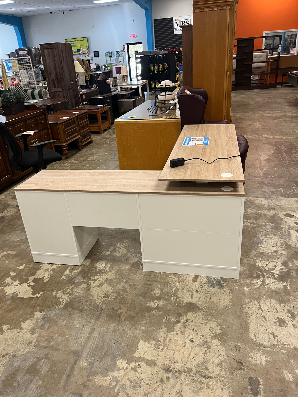 contemporary L-shaped desk