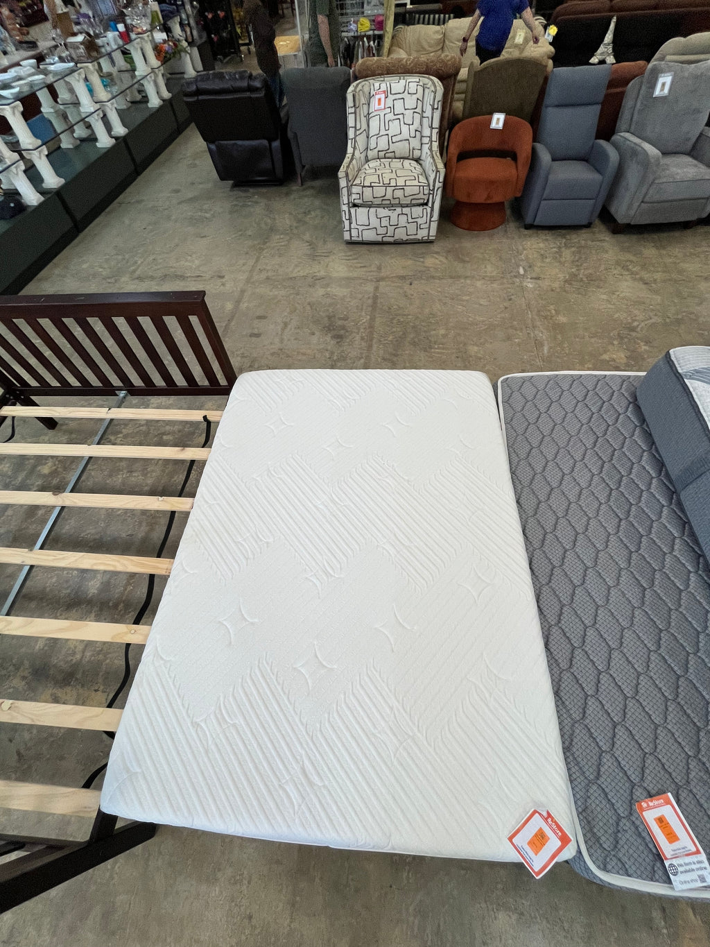 queen mattress with dark gray sides